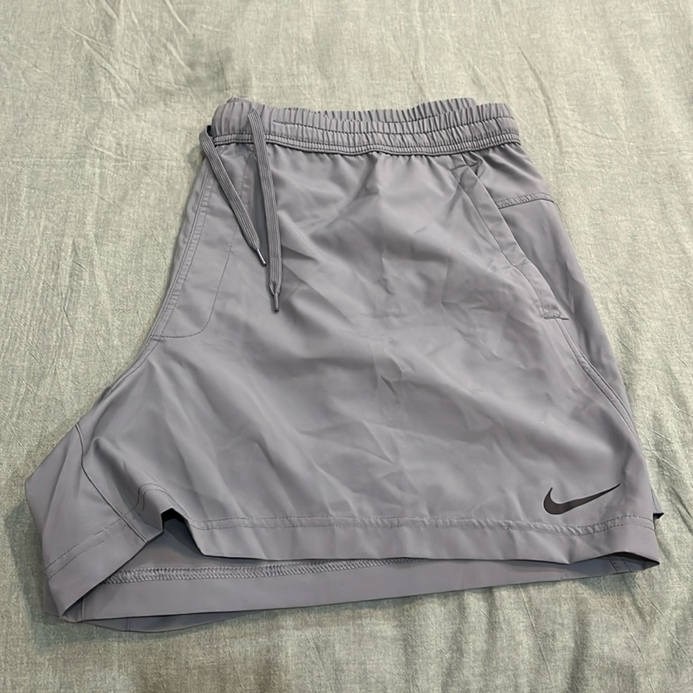 Men’s Nike Form training shorts